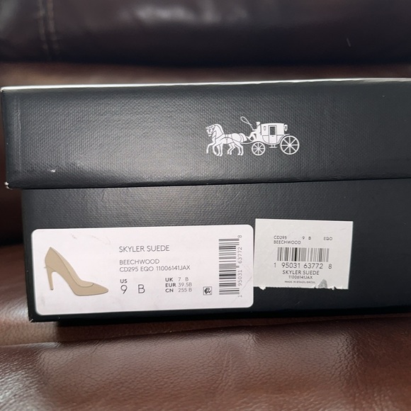🔥🔥🔥New Coach Skyler Suede Pump Heels - Picture 10 of 10
